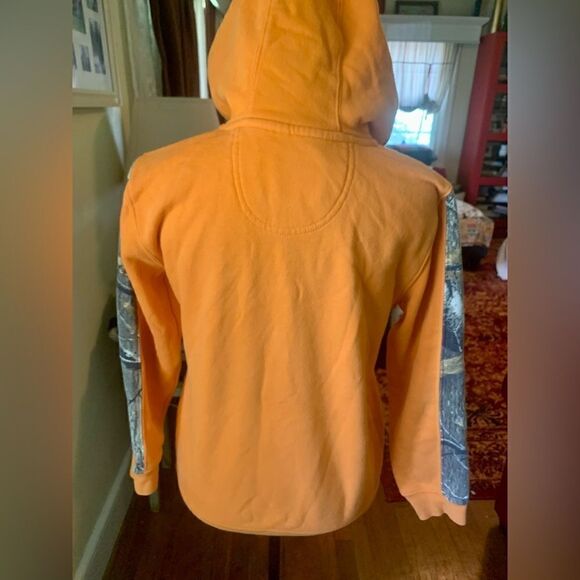 Legendary Whitetail Hoodie Unisex - Picture 5 of 6